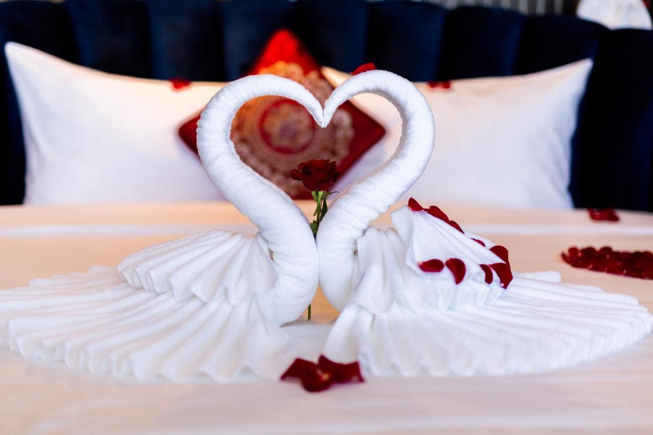 Diamond Hotel Van Don Cam Pha Экстерьер фото