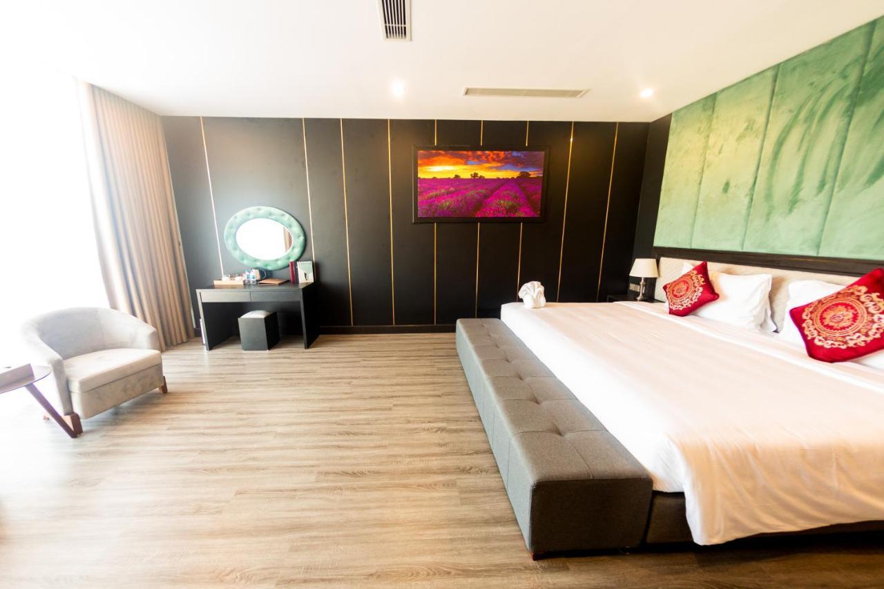 Diamond Hotel Van Don Cam Pha Экстерьер фото