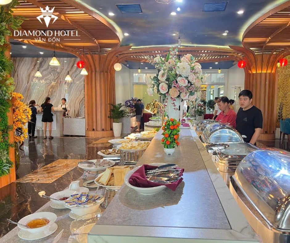 Diamond Hotel Van Don Cam Pha Экстерьер фото